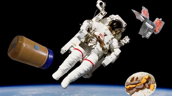 7 غذایی که در سفرهای فضایی ممنوع است