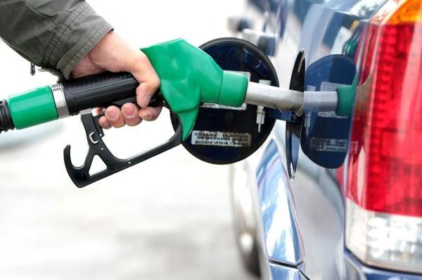 روزنامه دولت: یک میلیون و 400 هزار مسافرکش از طرح نو بنزین ضرر خواهند کرد