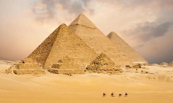 3 معمای عجیب مصر باستان؛ از اهرام ثلاثه تا جمجمه غیرعادی فرعون